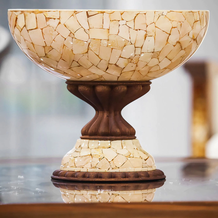 Exclusive amber vase "Helios"